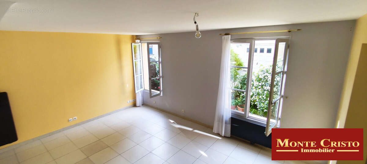 Appartement à VERSAILLES