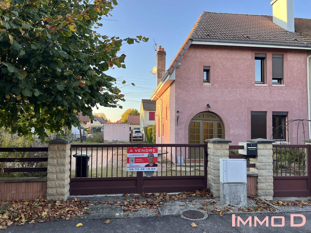 Maison à THAON-LES-VOSGES