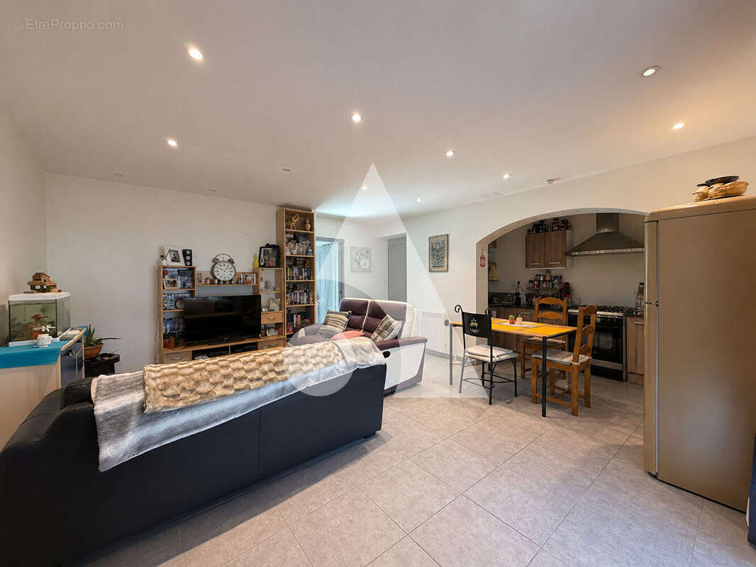 Appartement à VIVIERS-DU-LAC