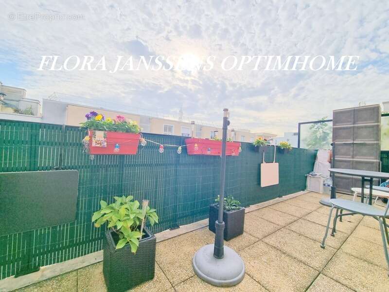 Appartement à VILLENEUVE-LA-GARENNE
