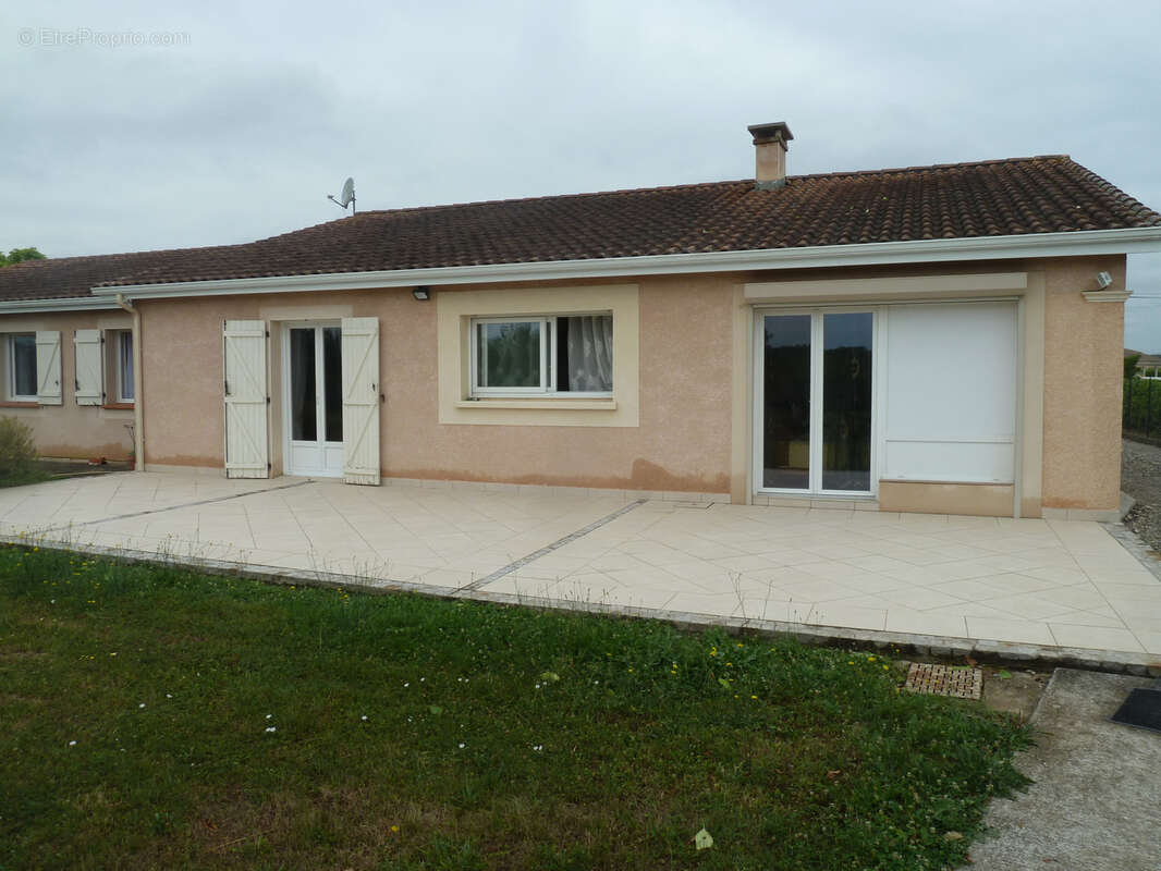 Maison à SAINT-VITE