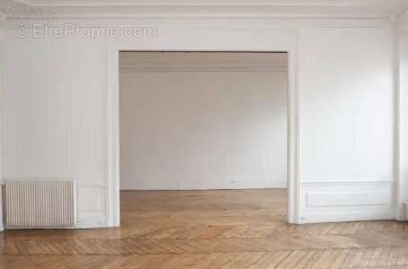 Appartement à PARIS-9E