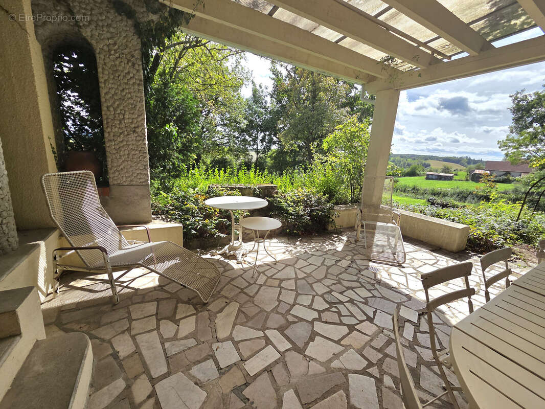 Maison à BELLERIVE-SUR-ALLIER