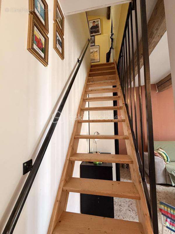 Appartement à SAINT-LAURENT-D'AIGOUZE