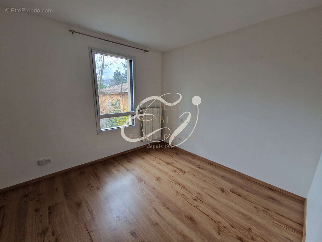 VENTE ECULLY 69130 Maison en excellent état lumineuse - 130 m2 - 4 chambres - Environnement très calme - photo 7