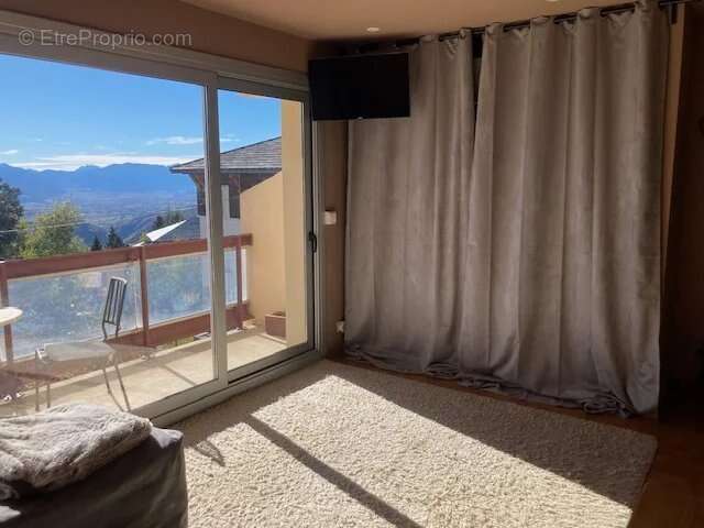 Appartement à FONT-ROMEU-ODEILLO-VIA