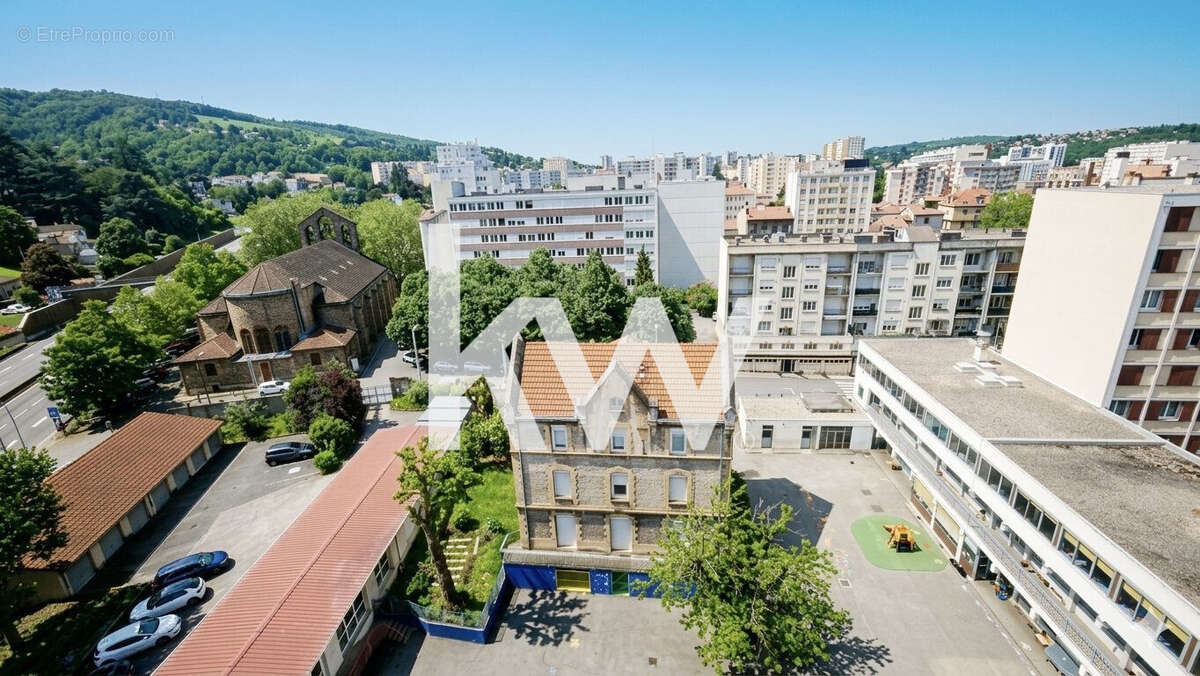 Appartement à SAINT-ETIENNE