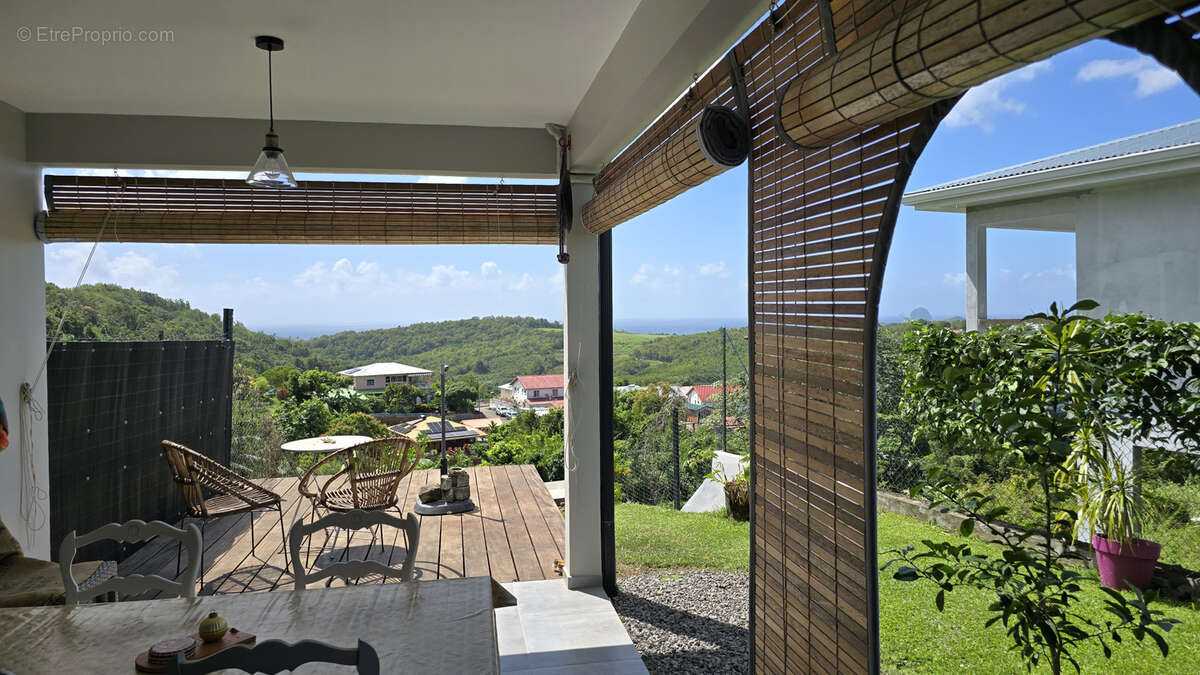 Appartement à RIVIERE-SALEE