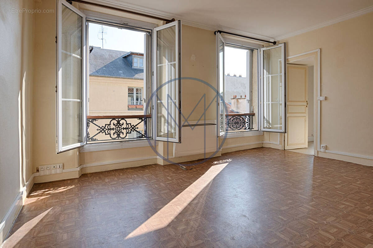 Appartement à VERSAILLES