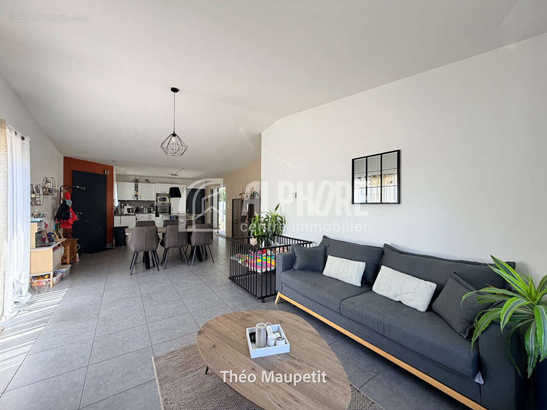 Maison Nesmy 5 pièce(s) 97 m2 - photo 2