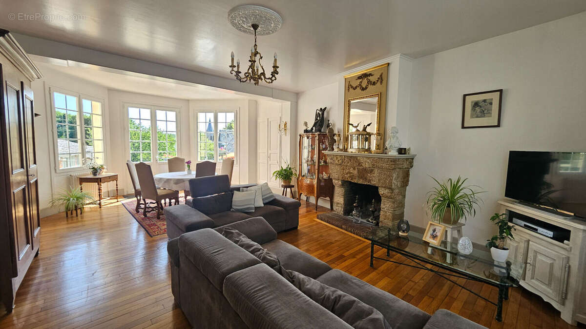 Maison à MILLY-SUR-THERAIN