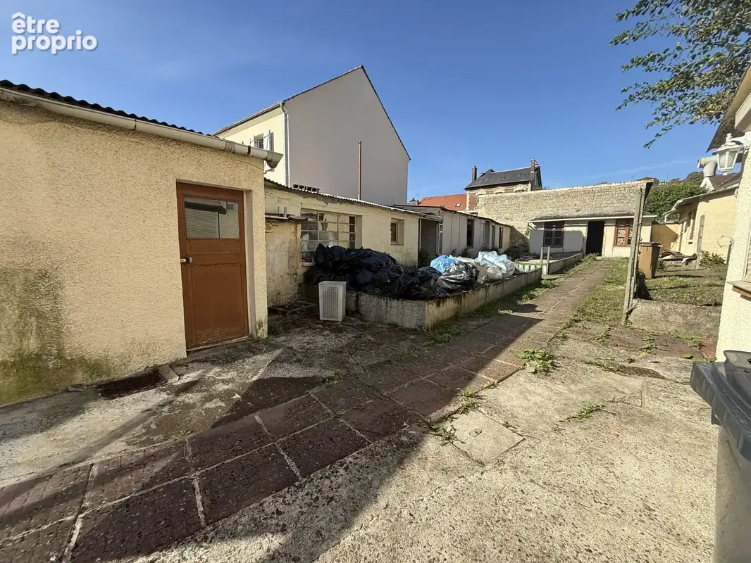 Ensemble immobilier avec maison, dépendances, garage et jardin - photo 5