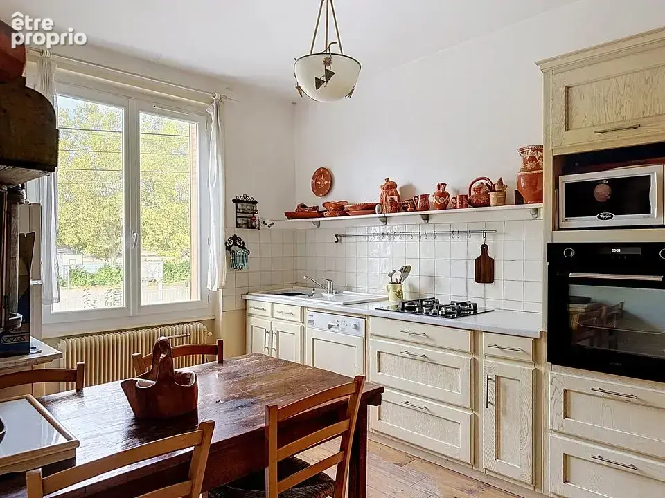 Une maison proche Voie Verte et métro Cuire - photo 9