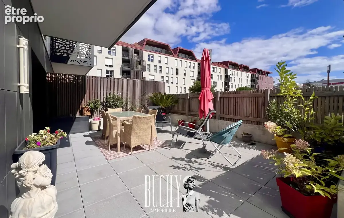 ILE VERTIME - Appartement T4 d'environ 95 m2 avec parking - Commerces et Gare - photo 8