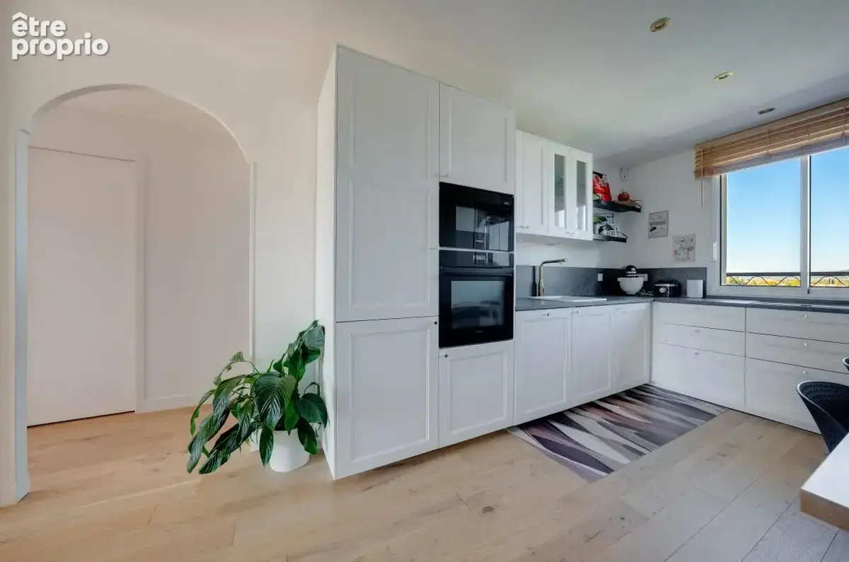 Appartement T3 rénové - dernier étage - photo 3