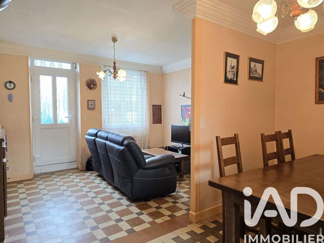 Photo 3 - Maison à VILLIERS-SAINT-GEORGES