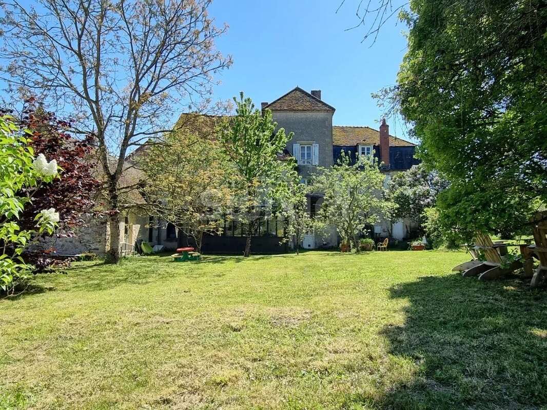 Maison à BRINON-SUR-BEUVRON