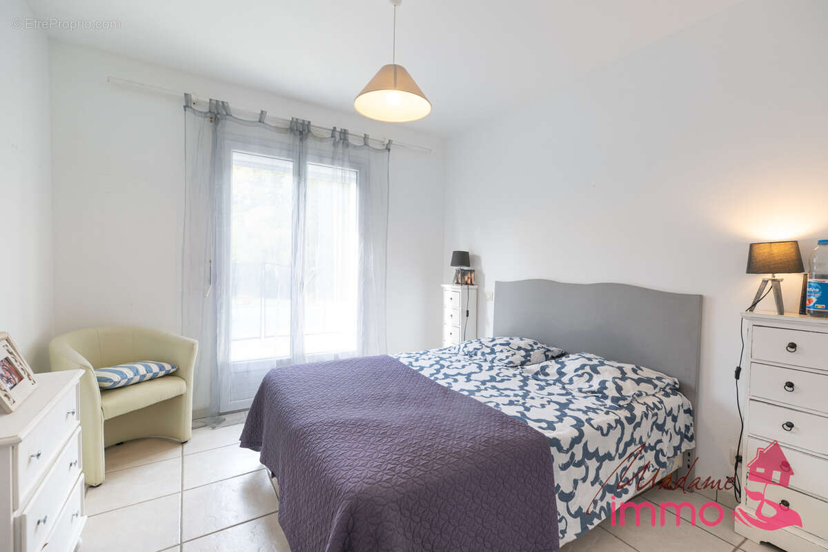 Maison à SAINT-PIERRE-DU-MONT