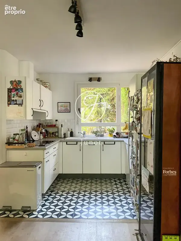 Marcq-en-Barœul - CROISÉ-LAROCHE - Maison - 6 pièces - 185m² - 5 chambres - Jardin 500m² - Terrasse - Garage - Dépendance - photo 14