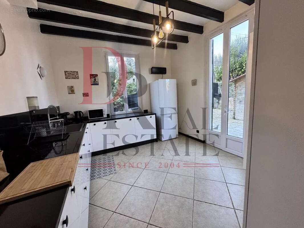 Maison à PEILLE