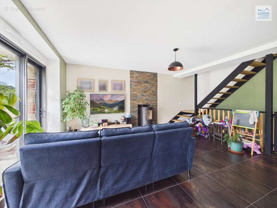 Maison à SAINT-SEGLIN