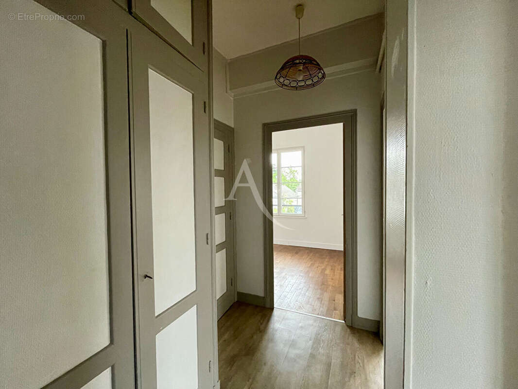 Appartement T3 de 47 m² - Blois (41000)  - Secteur Vienne - photo 2