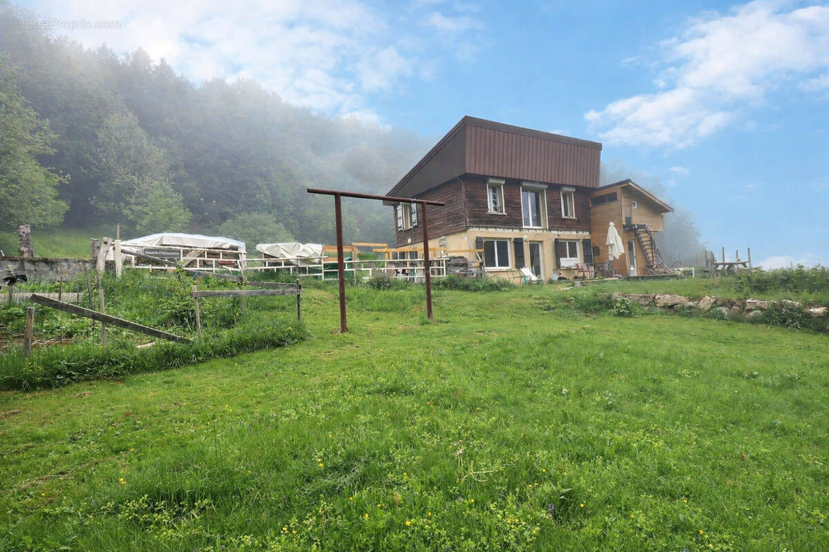 Maison à LES DESERTS