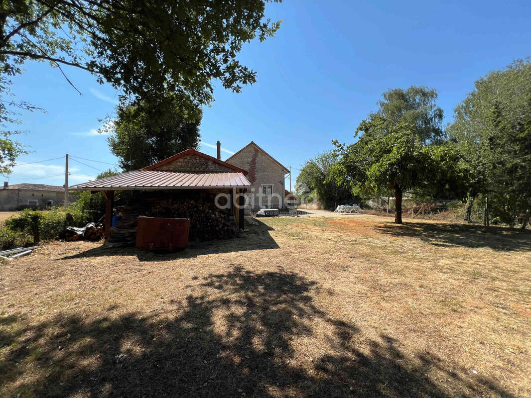 Maison à CHASSIECQ