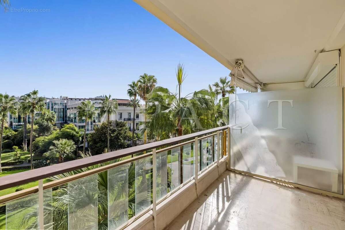 Appartement à CANNES