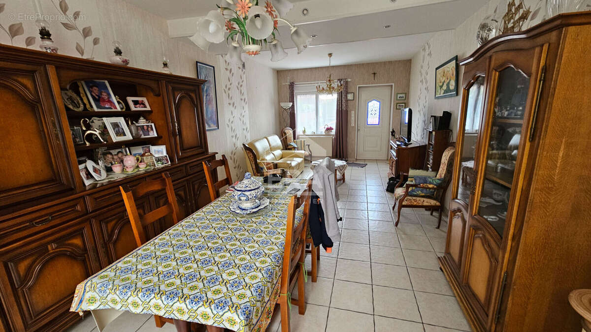 Maison à HERSIN-COUPIGNY