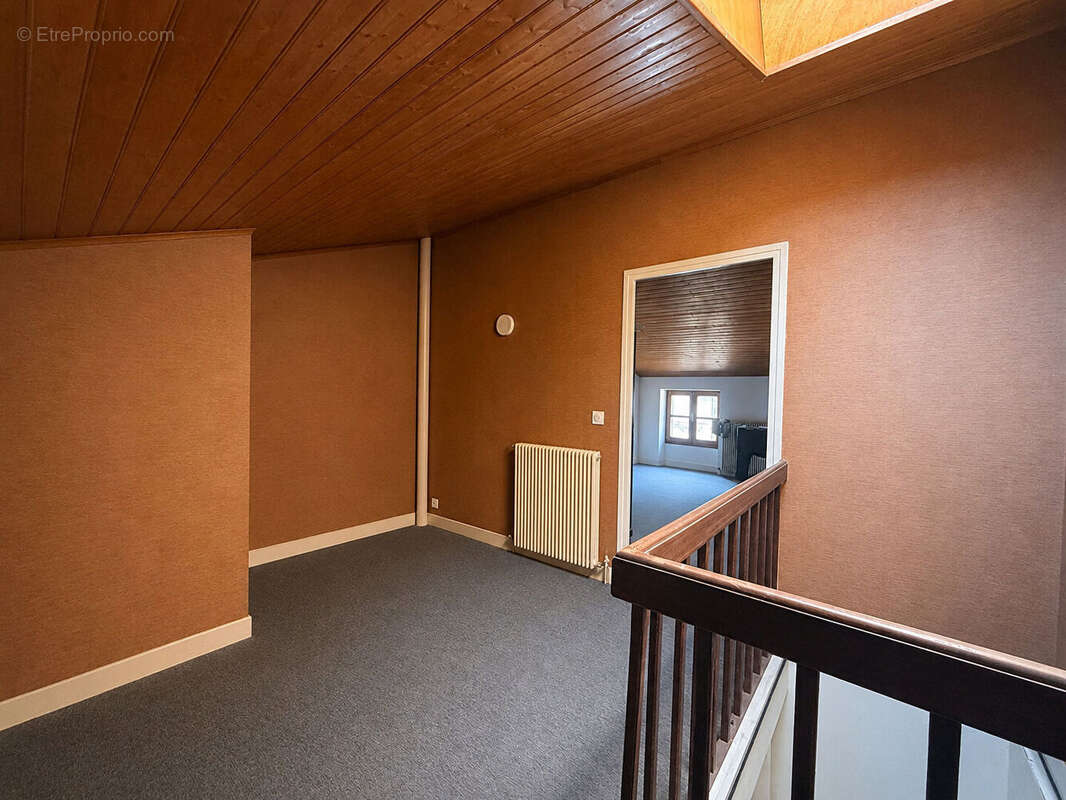 Maison de ville avec garage à Villeneuve/Lot - photo 6