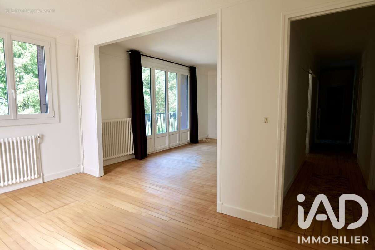 Maison 197 m² à Neuville-Sur-Oise  - photo 4