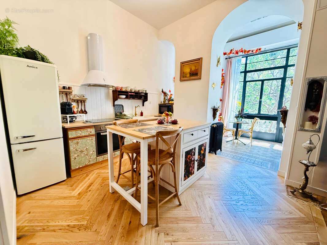 Loft avec verrière, mezzanine & accès jardin   Palais Astoria, Quartier des Fleurs - photo 5