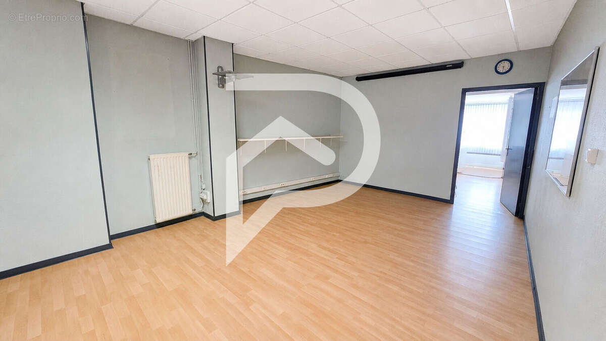 Immeuble Denain 10 pièce(s) 225 m2 - photo 4