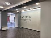 Commerce à PARIS-2E