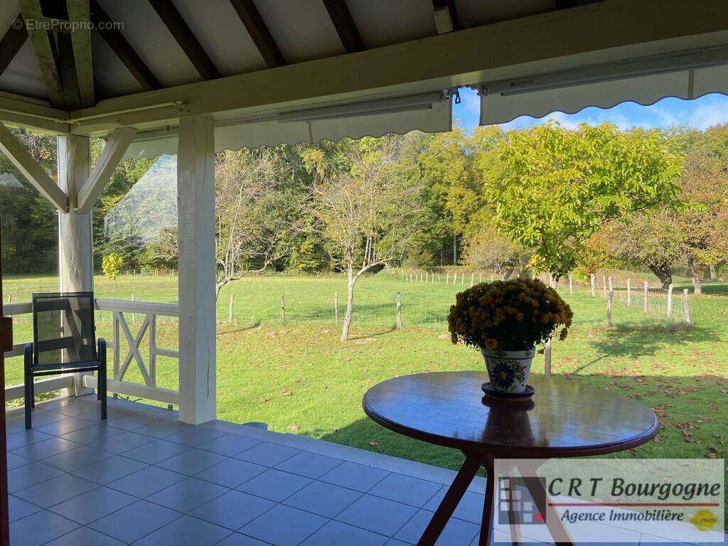 Maison à MOULINS-SUR-OUANNE