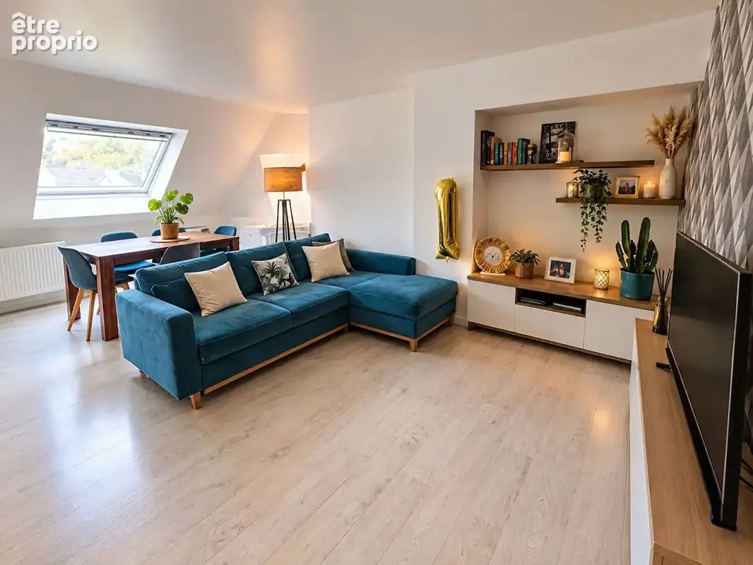 Pontoise centre coup de coeur pour ce charmant T2 duplex de 43 M² ,49 utile à 5 min de la gare. - photo 2