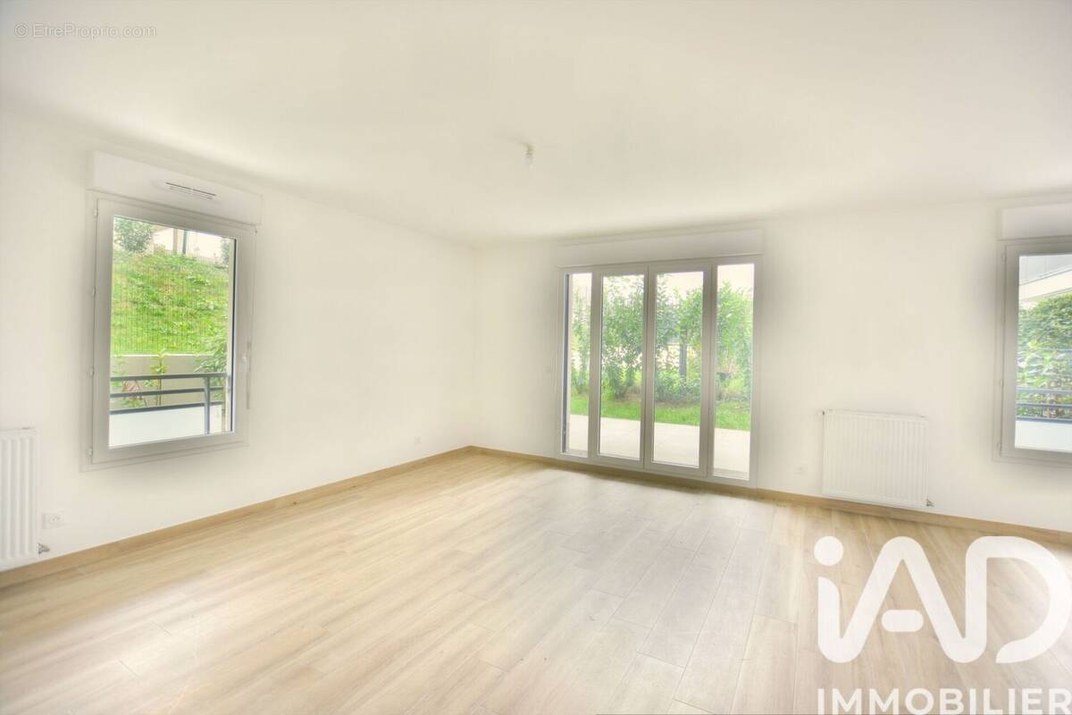 Photo 1 - Appartement à MENNECY