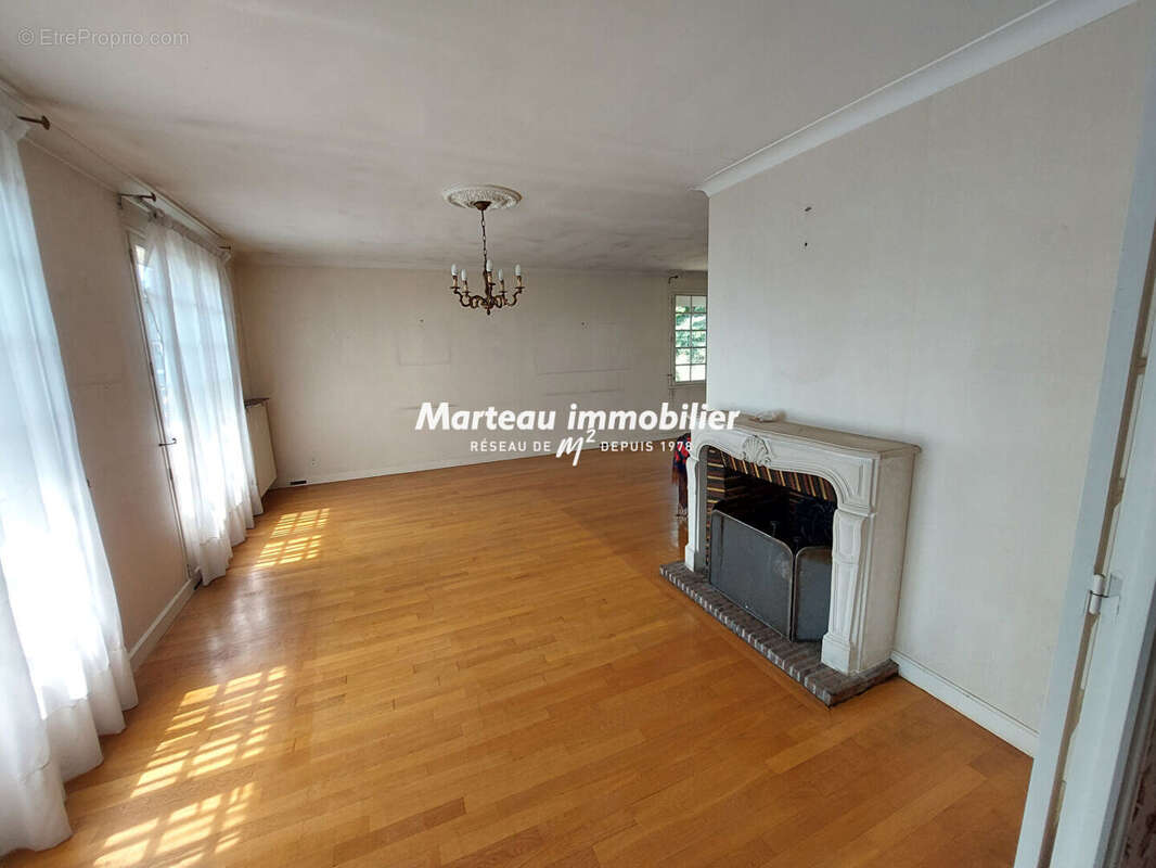 Maison à SAINT-CALAIS