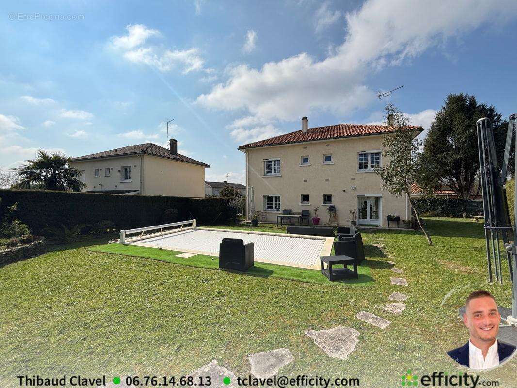 Maison à SAINT-YRIEIX-SUR-CHARENTE