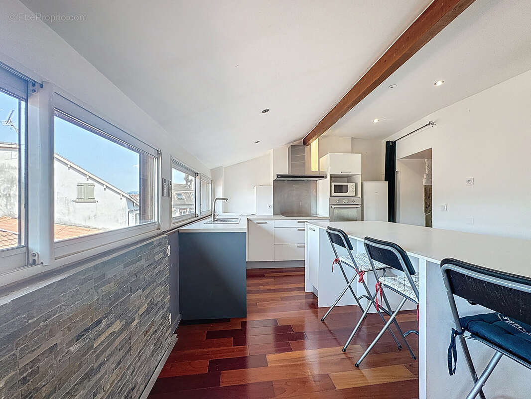 Appartement à MOIRANS