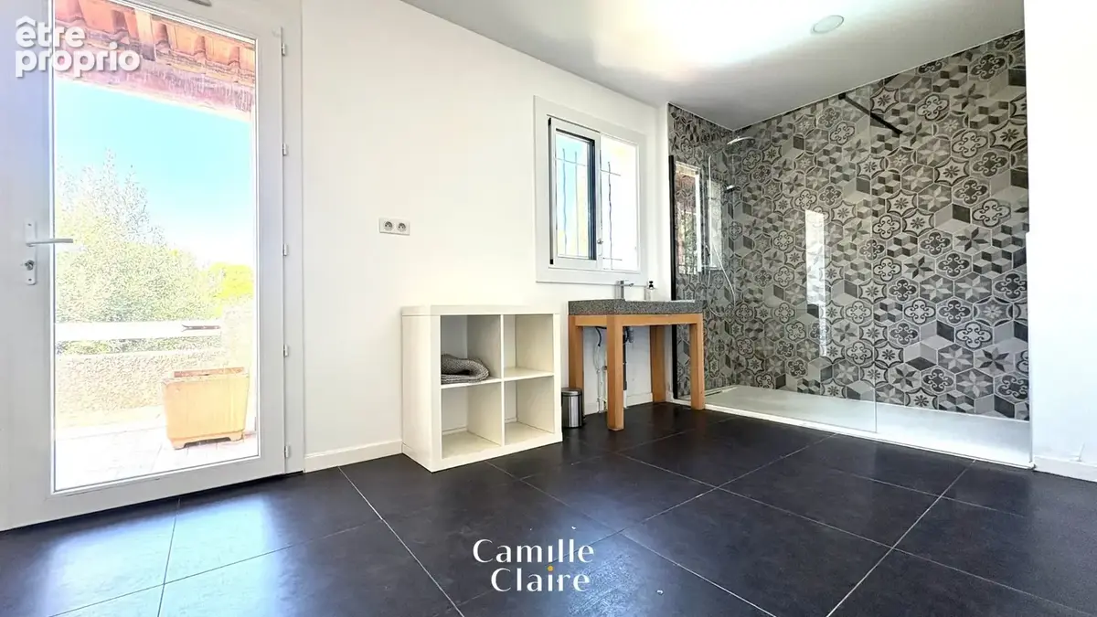 'Nouveauté' maison T6 + dépendance avec terrain et piscine sur les Pennes-Mirabeau. - photo 5