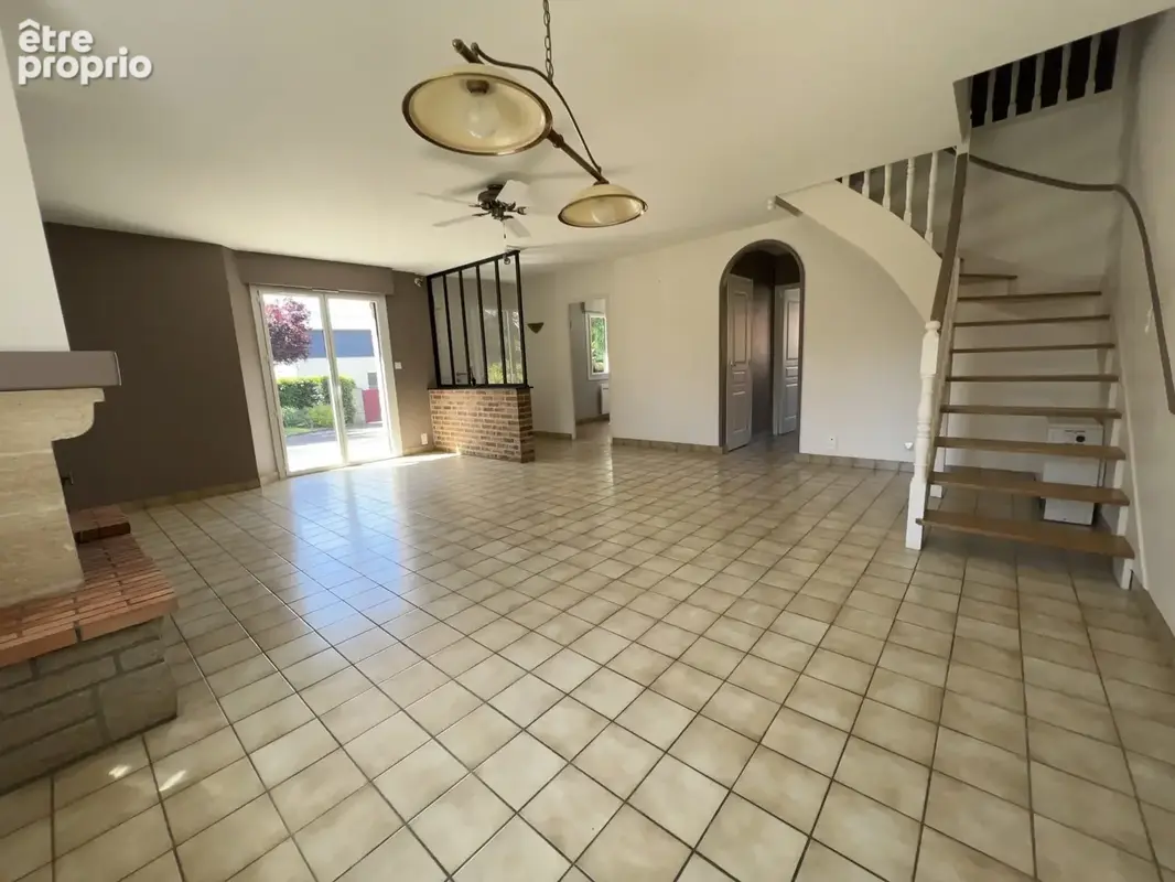 Maison 8 pièces 160 m² à vendre à Chateaugiron (35410) - photo 6