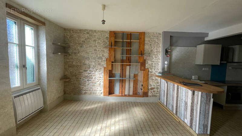 Maison à LA CHARITE-SUR-LOIRE