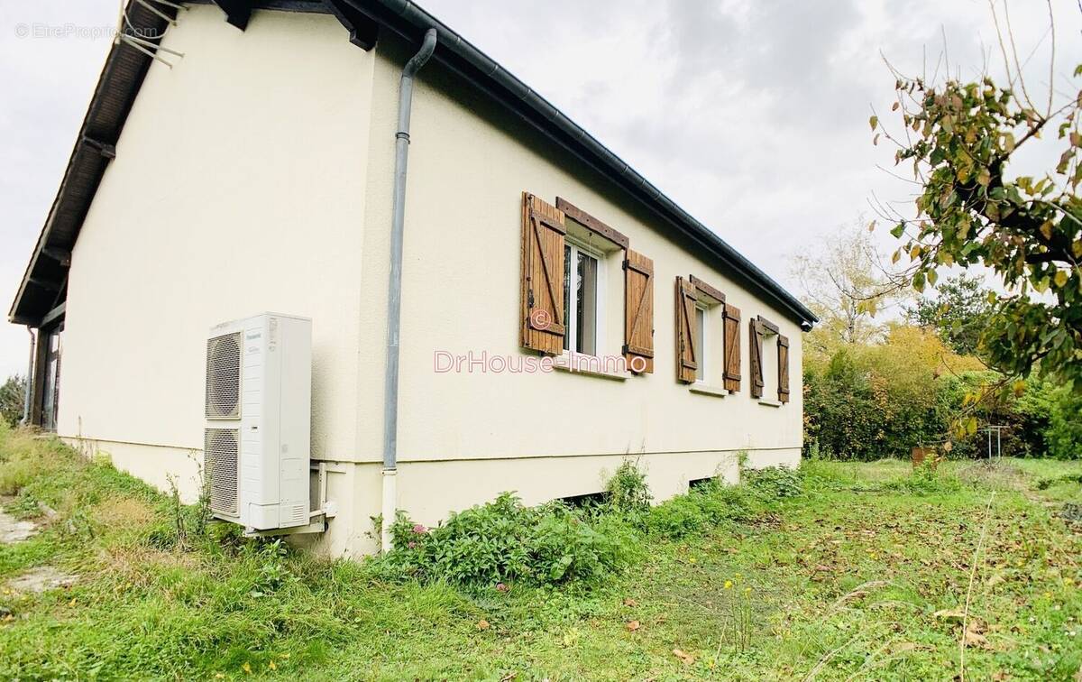 Maison à TREUZY-LEVELAY