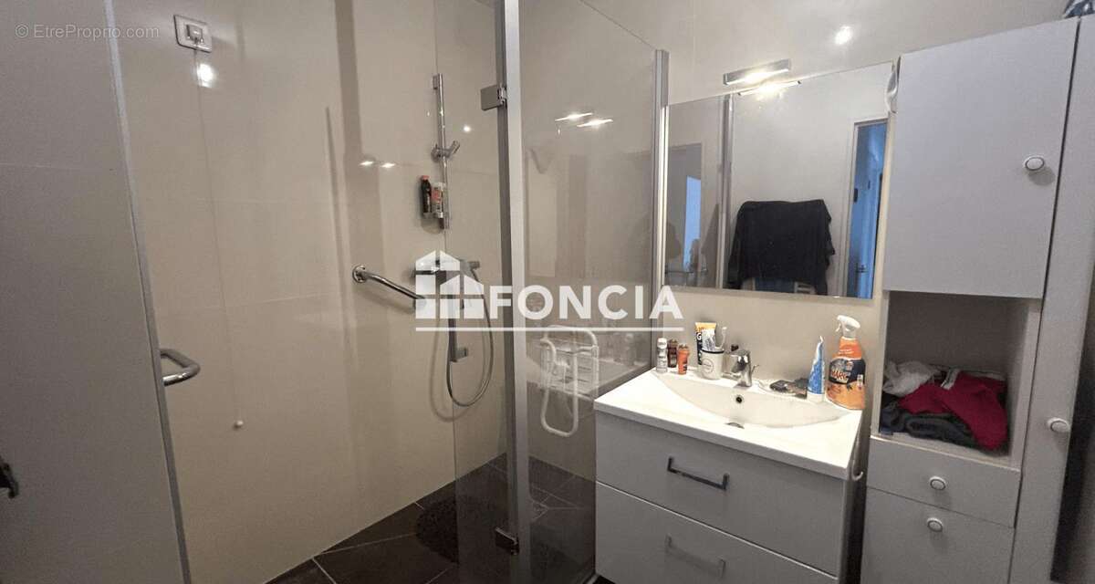 Appartement à MONT-SAINT-AIGNAN