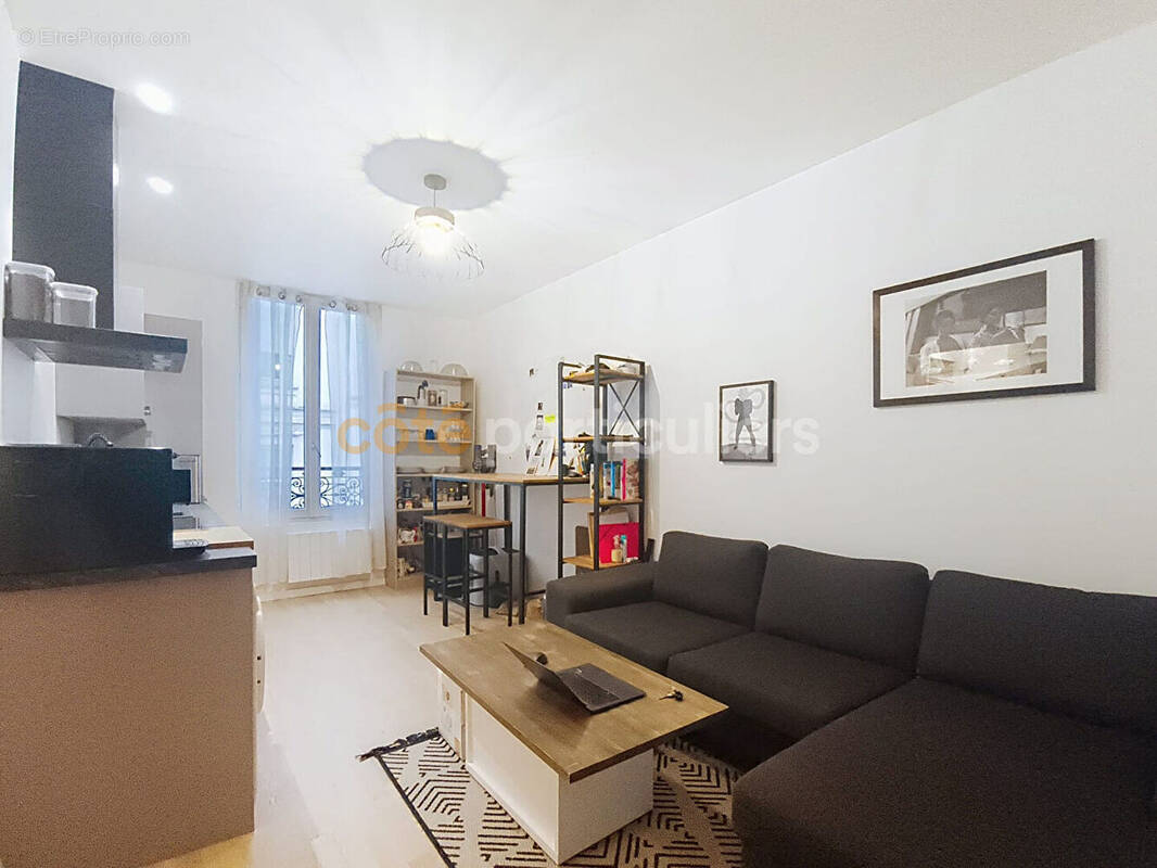 Appartement à PARIS-14E