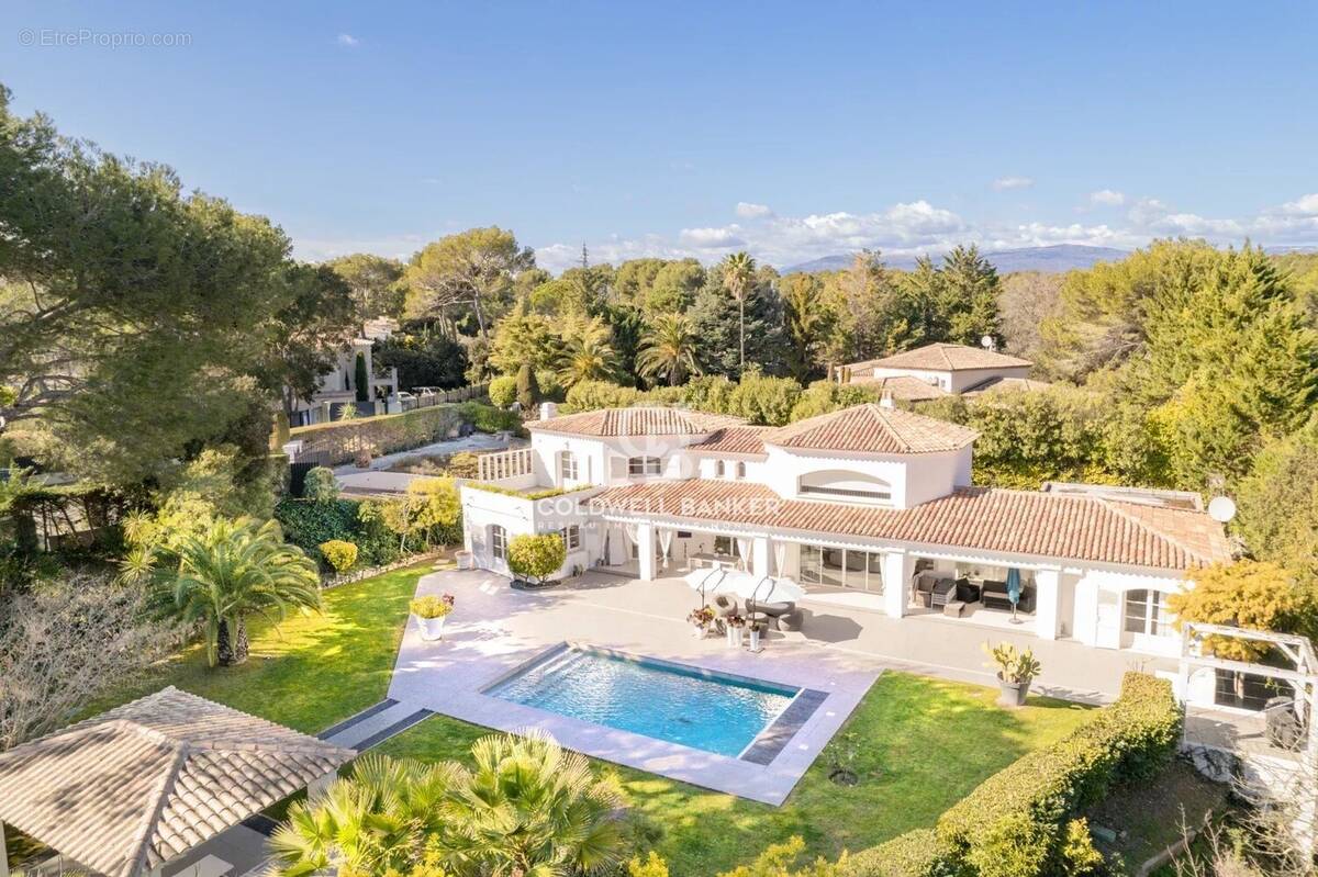 Maison à MOUGINS