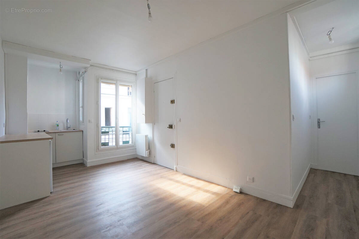Appartement à PARIS-11E
