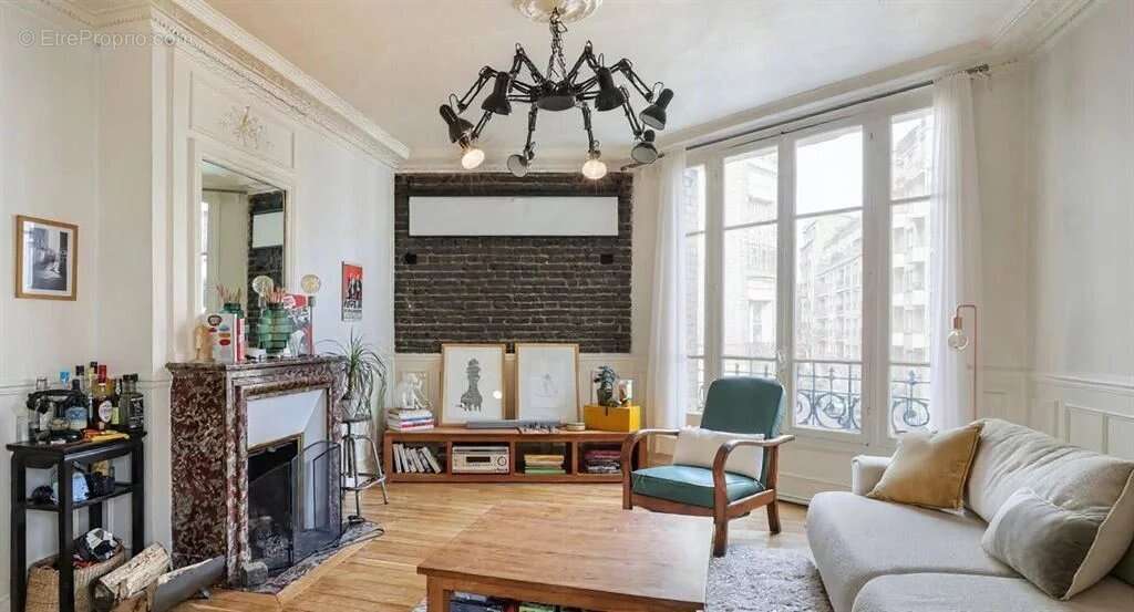 Appartement à PARIS-20E
